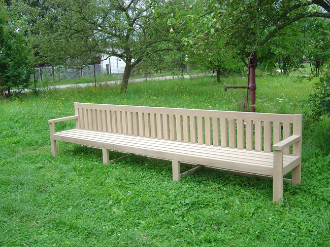 Rustikální zahradní lavice