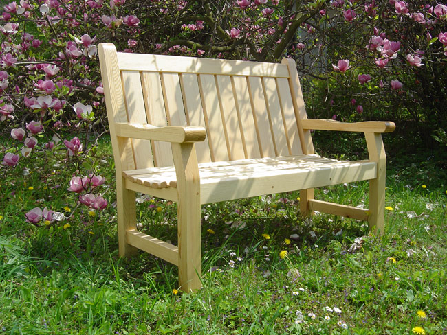Elegantní zahradní lavice